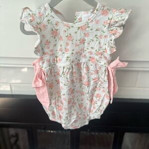 Floral Bubble with Pink Accents